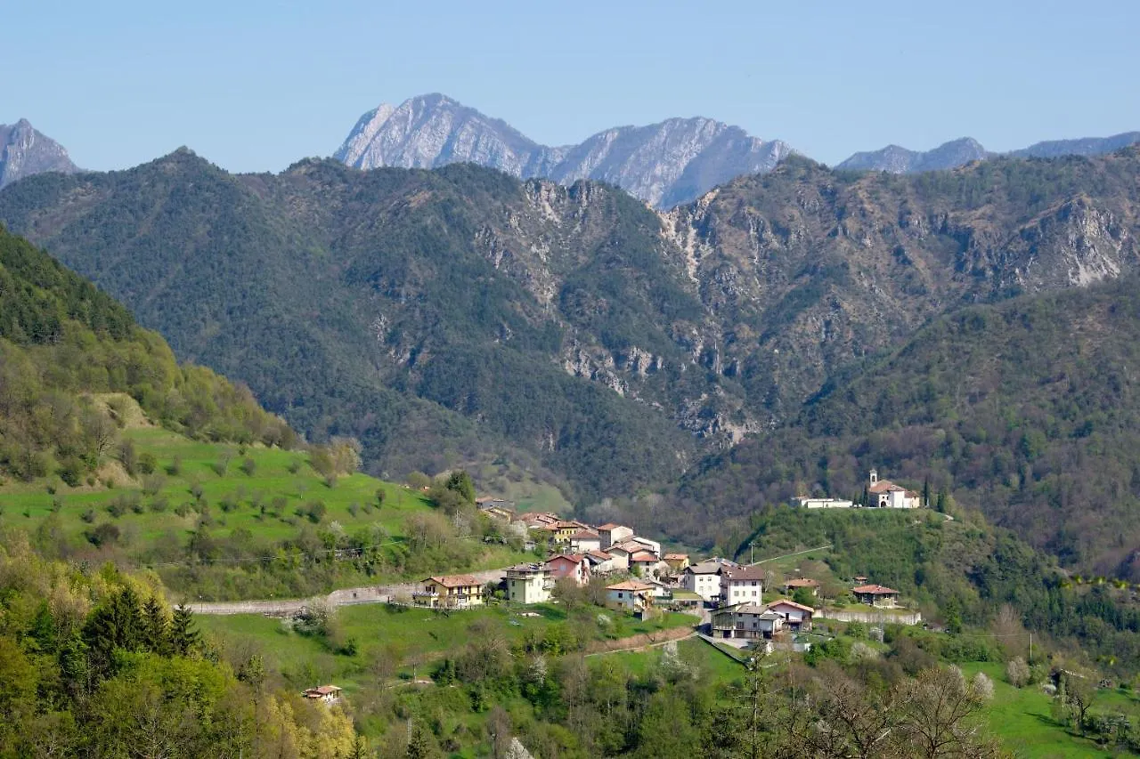B&B La Vittoria Crone 0*,  Italy