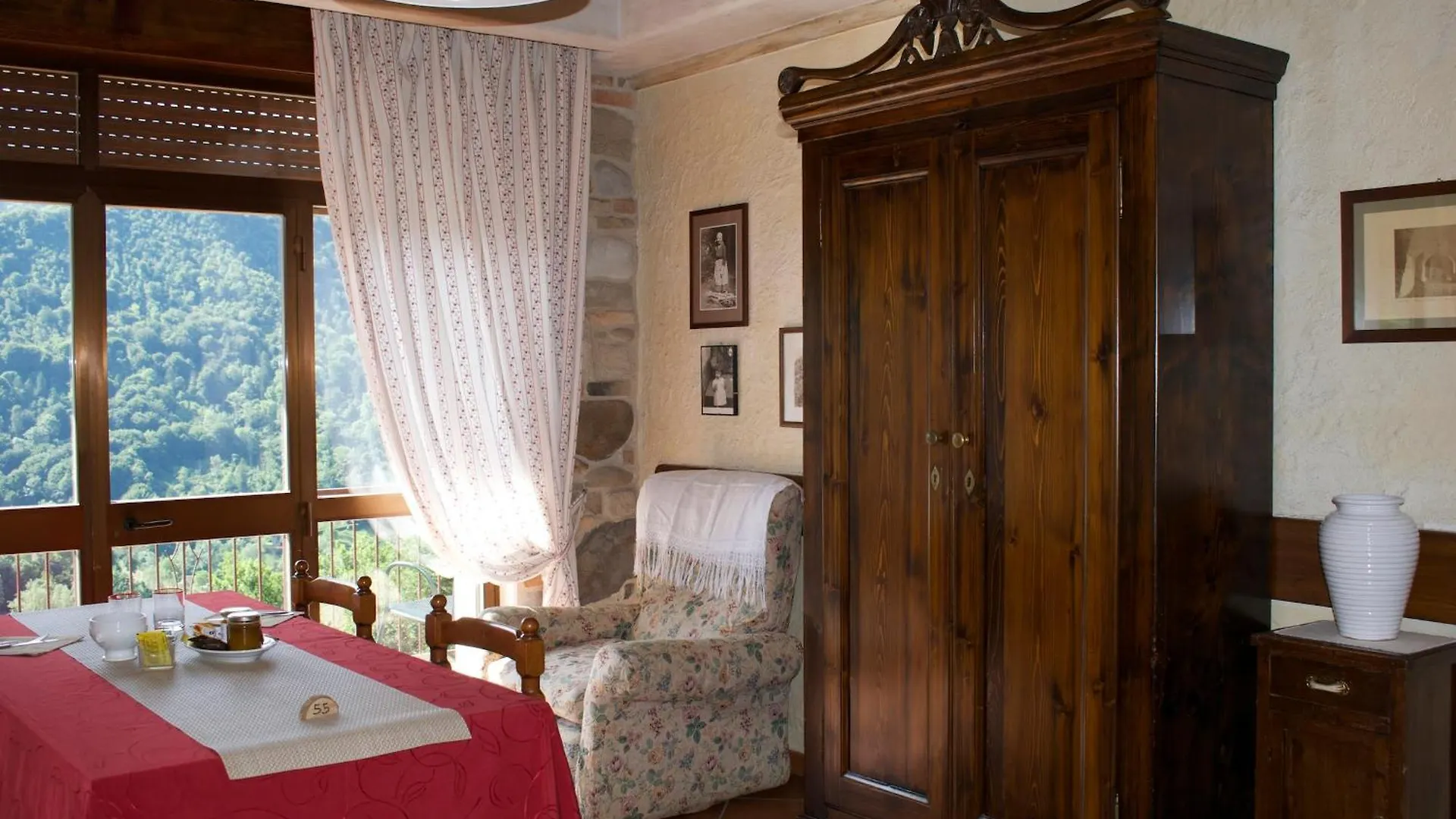 Nocleg ze śniadaniem B&B La Vittoria Crone